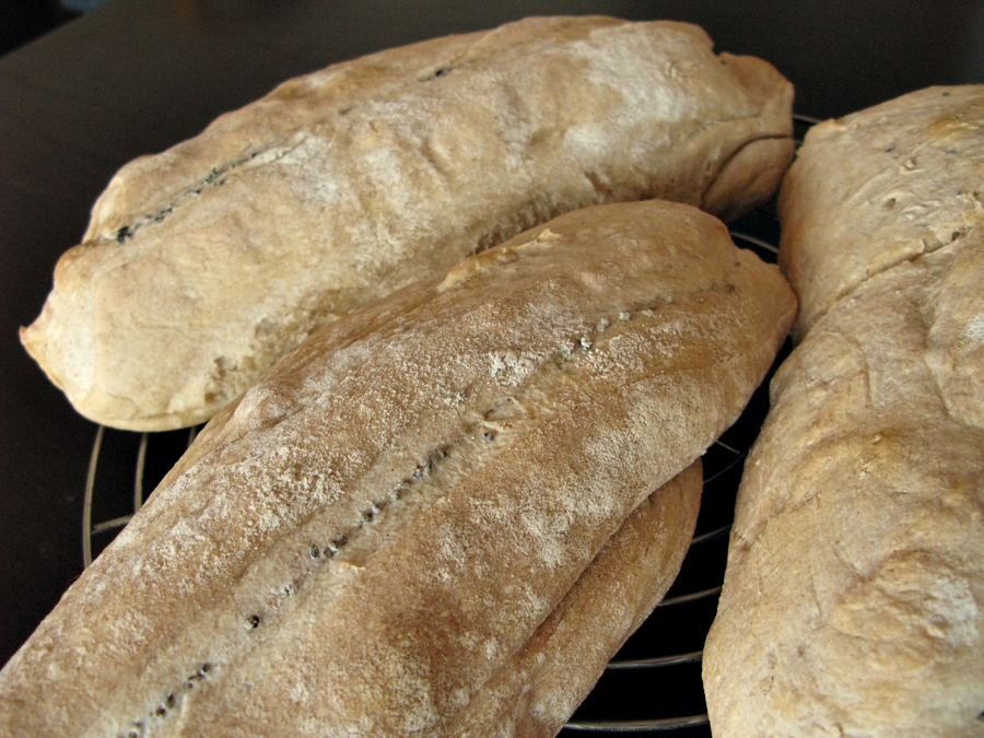Pain de Beaucaire bread with kalonji seeds